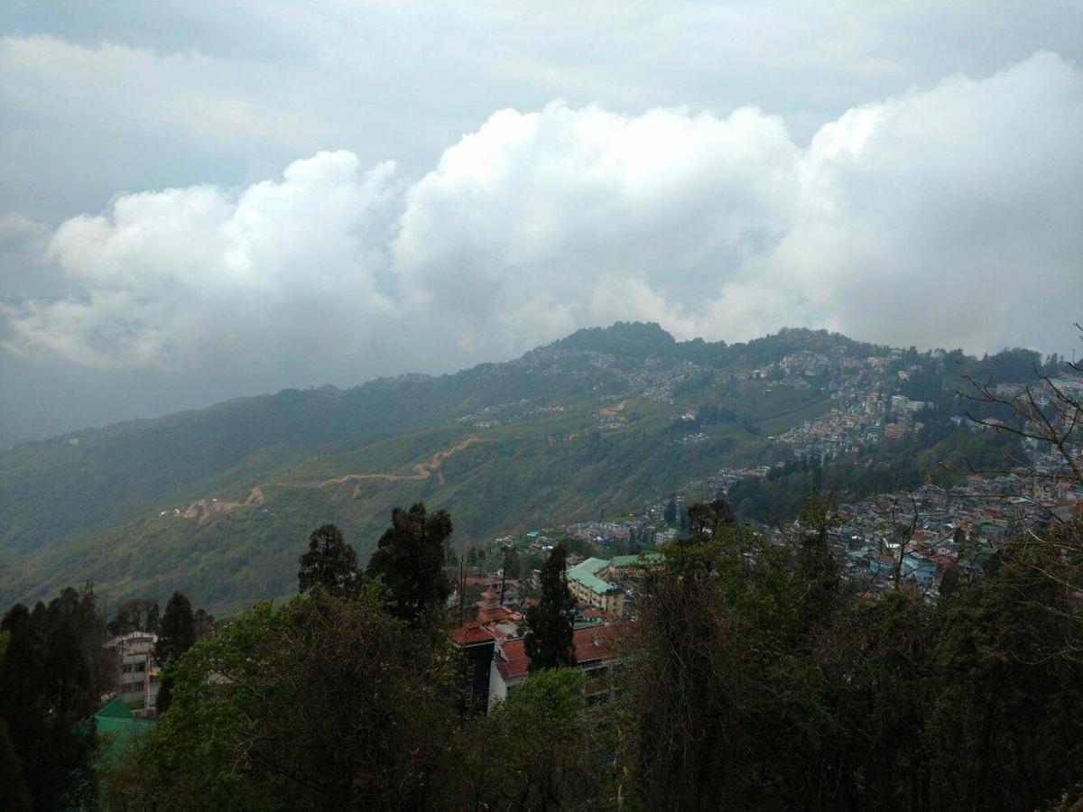 Hotel Taktsang Darjeeling ダージリン エクステリア 写真